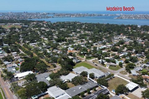 1826 COUNTRY CLUB ROAD N ST PETERSBURG FL 33710