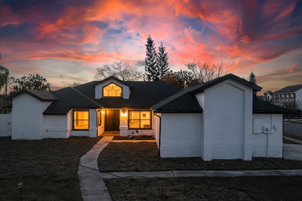 Photo of 2020 Hidden Dale Court, Kissimmee, FL 34741 (MLS # S5143407)