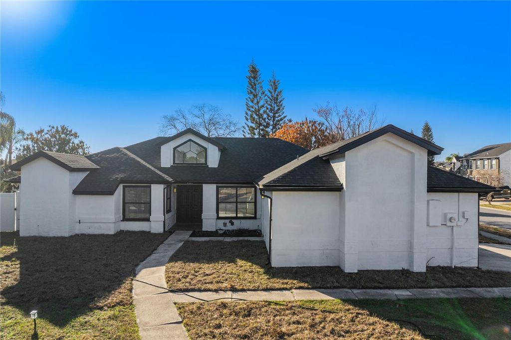 Photo of 2020 Hidden Dale Court, Kissimmee, FL 34741 (MLS # S5143407)