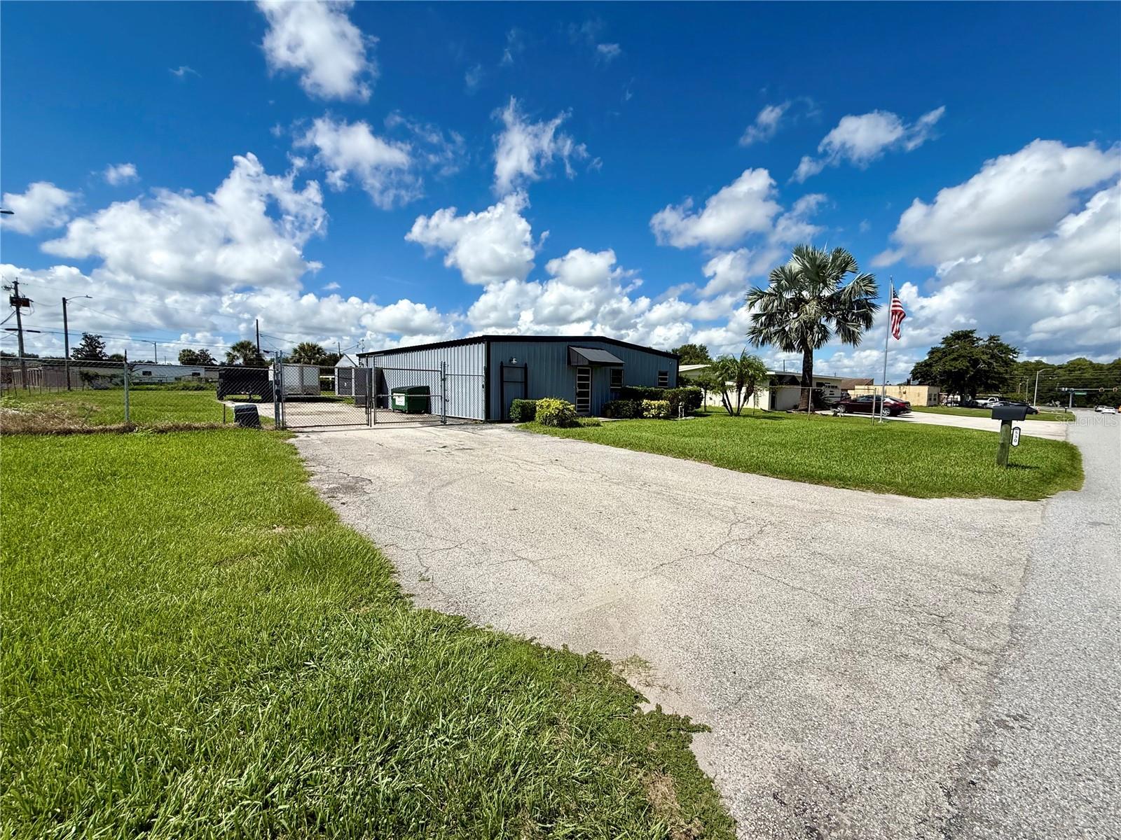 530 W BRANNEN ROAD