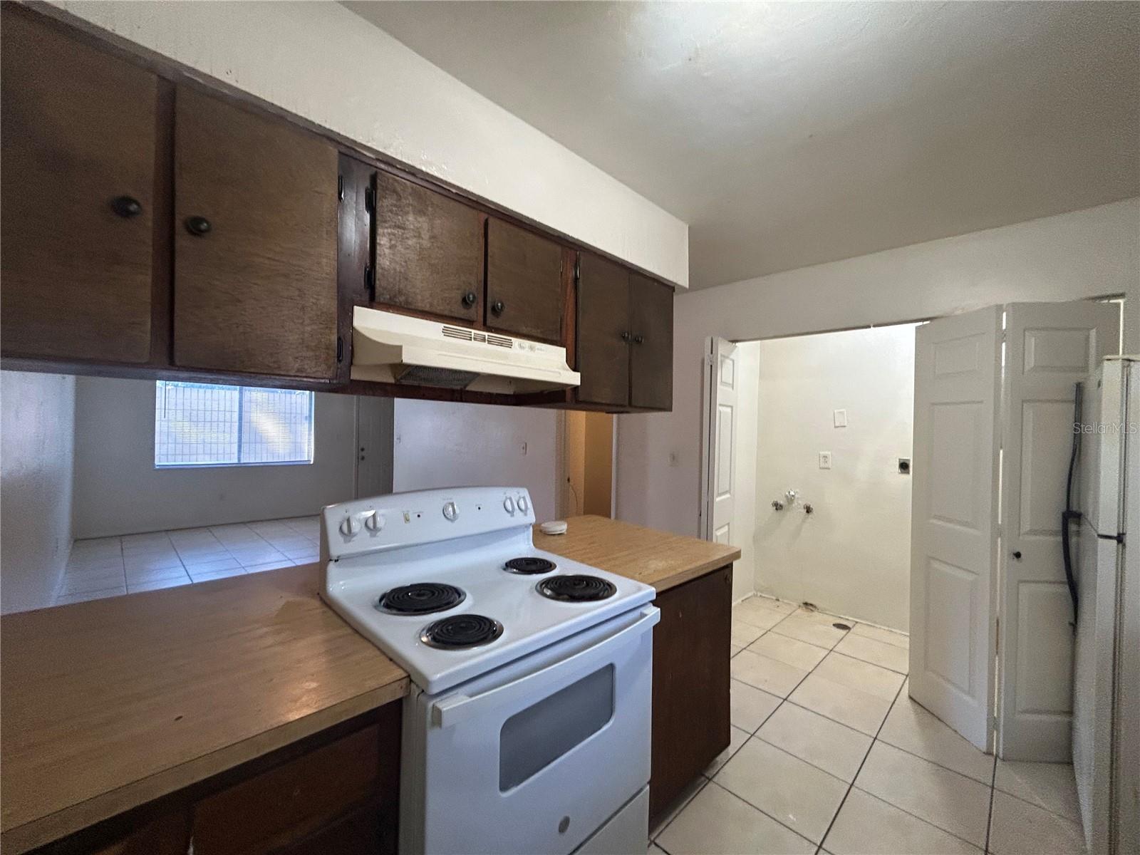 CEDAR RIDGE - Residential Lease