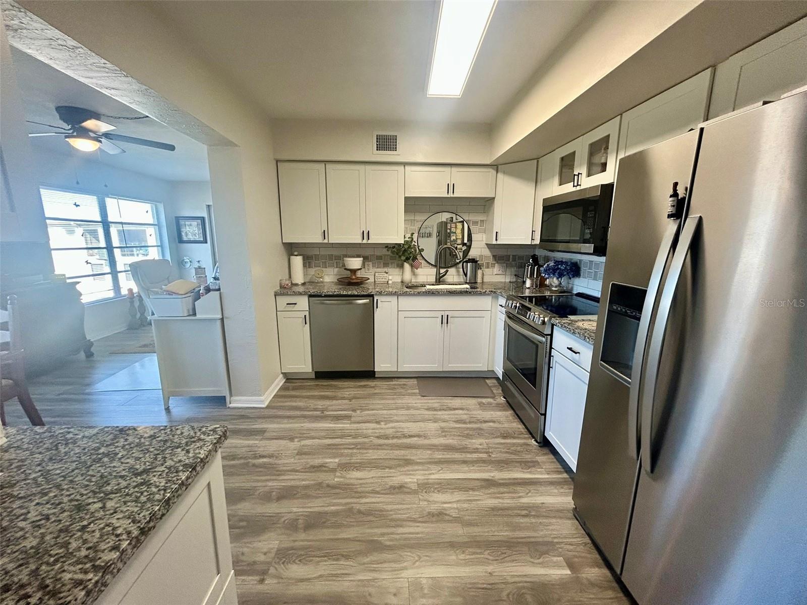 ON TOP OF THE WORLD - Residential