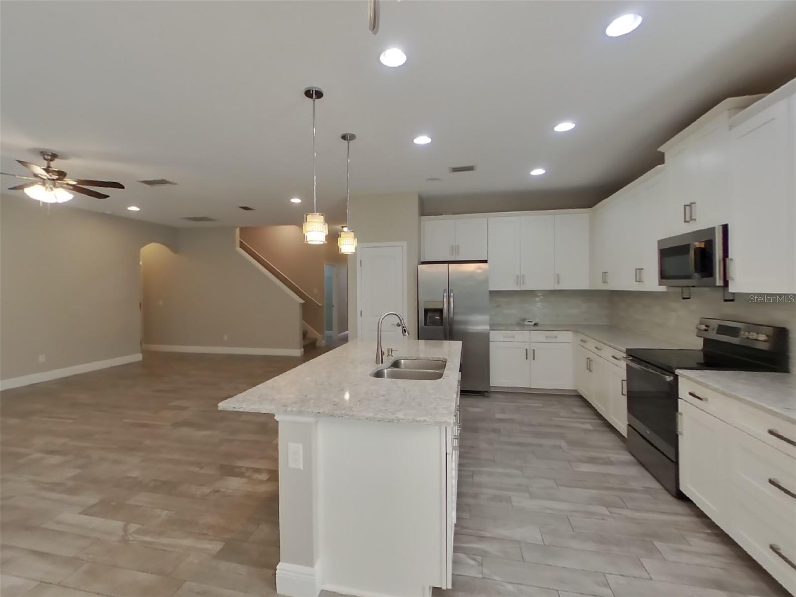 BROOKSIDE ESTATES - Residential Lease