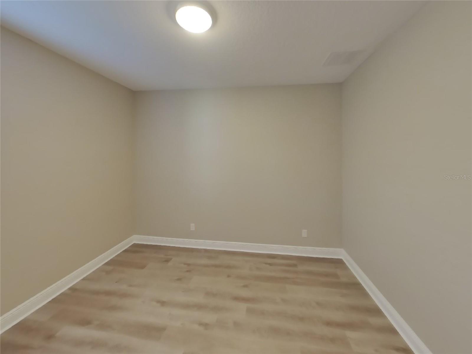 BROOKSIDE ESTATES - Residential Lease