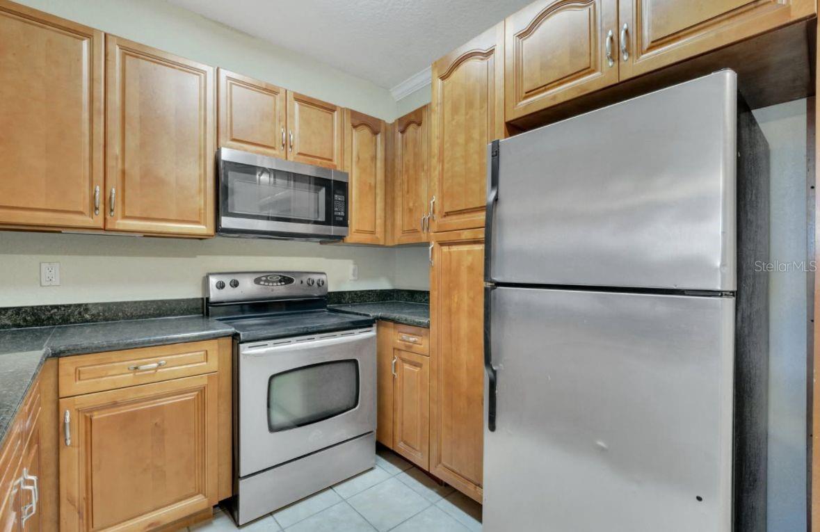 MADISON/METROWEST - Residential Lease