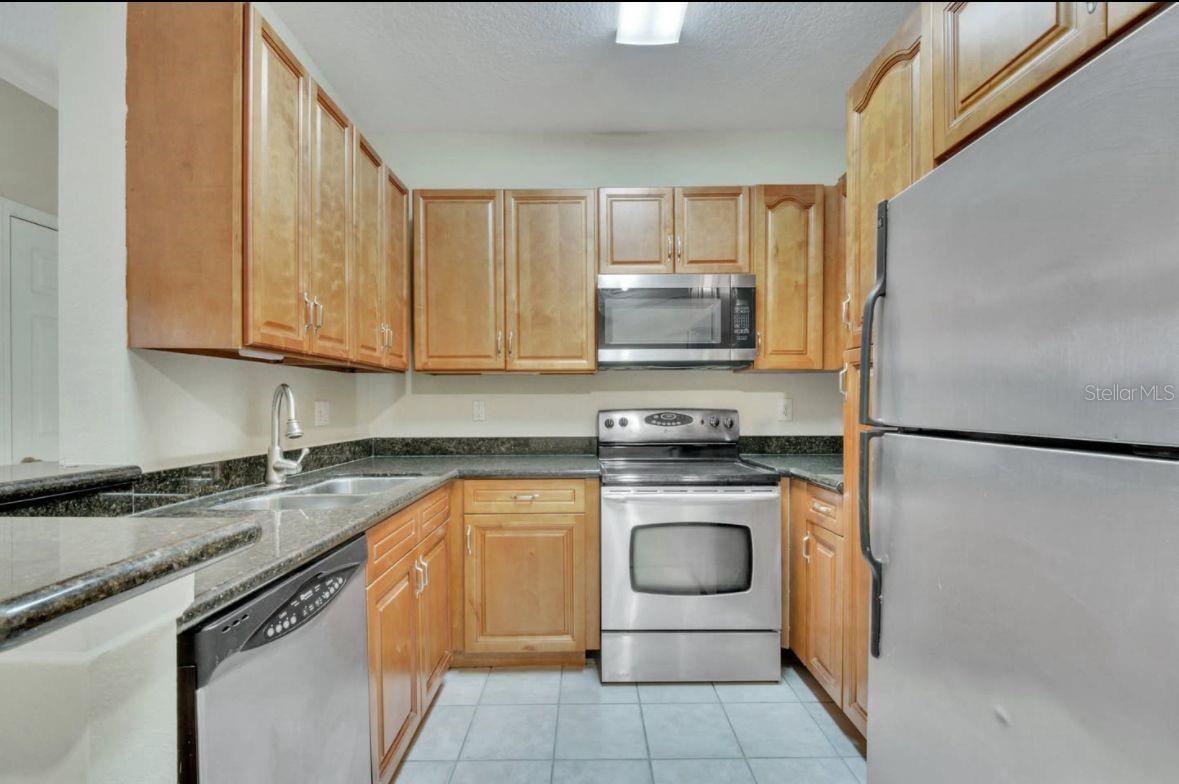 MADISON/METROWEST - Residential Lease