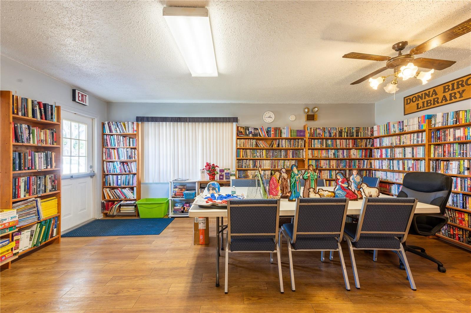 OAKS ROYAL - Residential