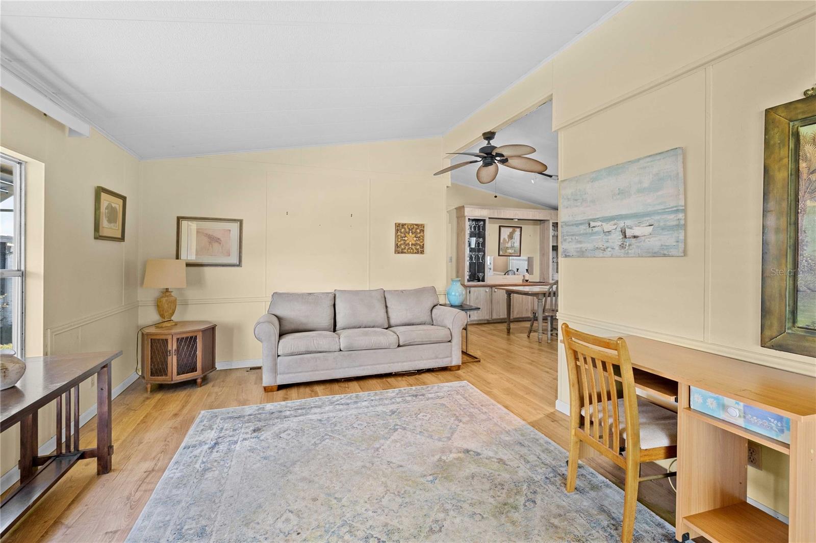 OAKS ROYAL - Residential