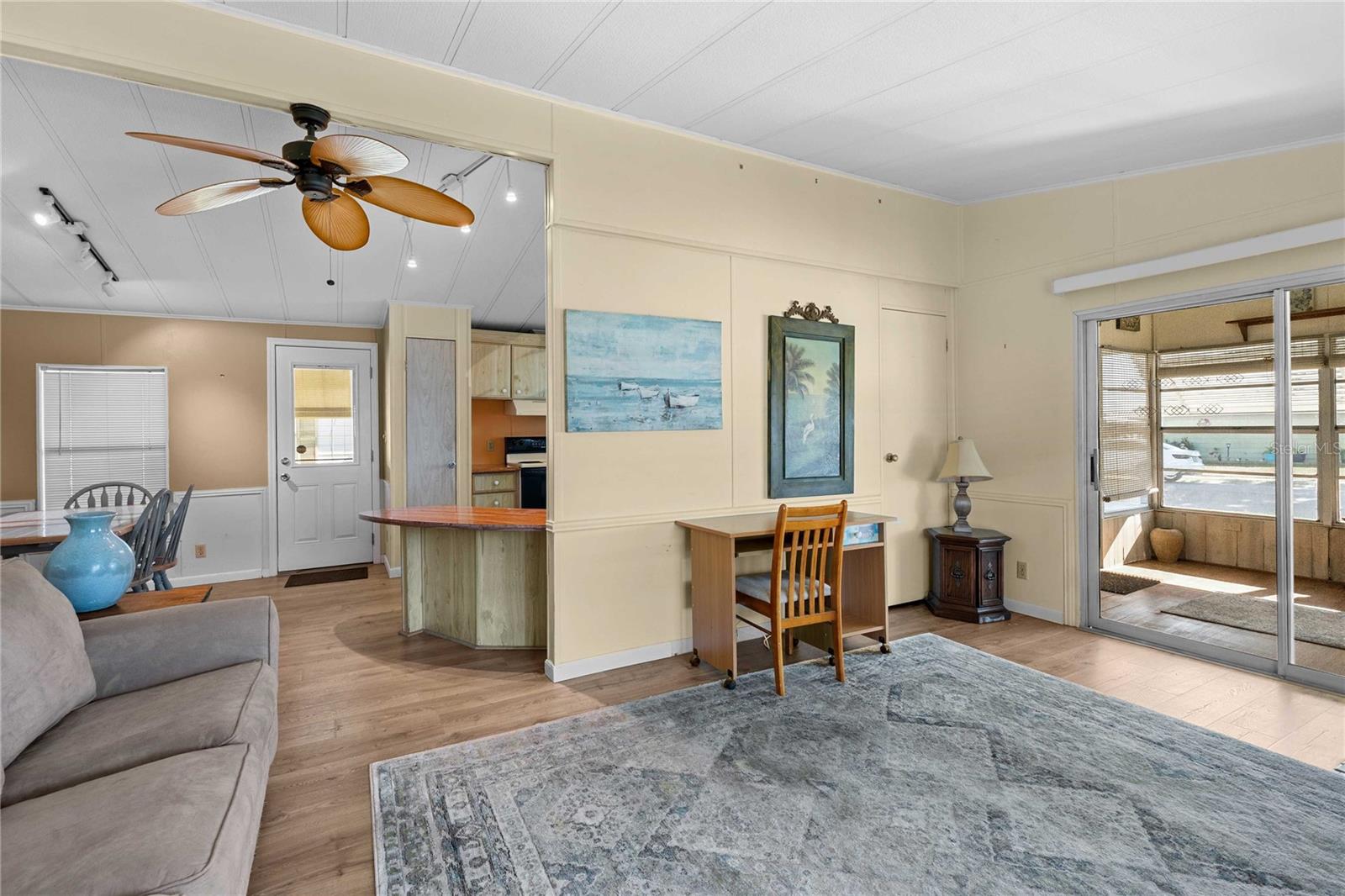 OAKS ROYAL - Residential