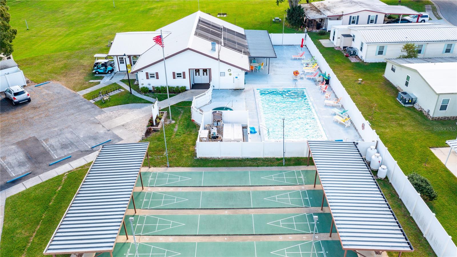 OAKS ROYAL - Residential