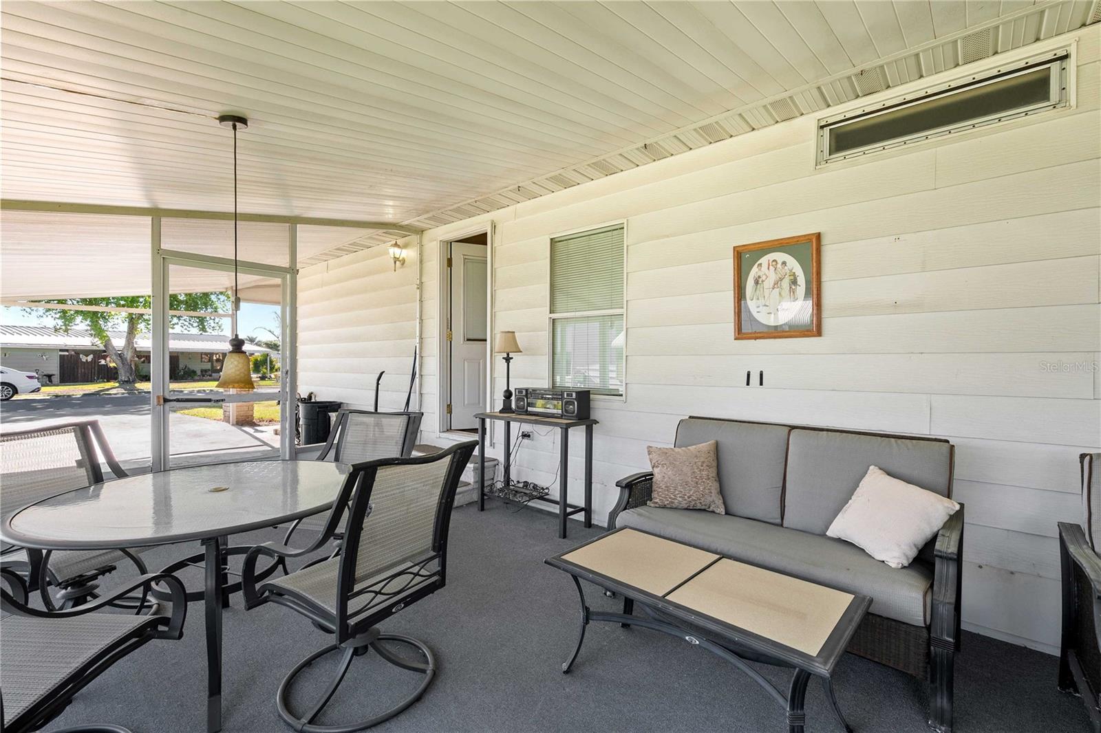 OAKS ROYAL - Residential