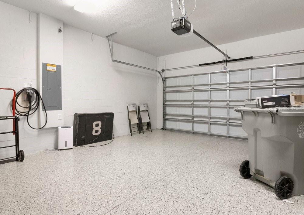 WINDING MDWS - Residential