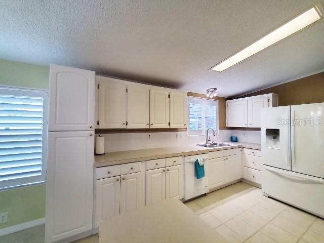 RIVERSIDE OAKS - Residential