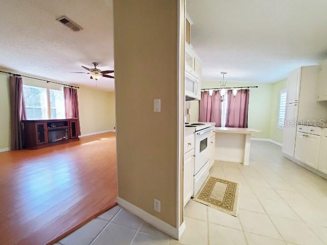 RIVERSIDE OAKS - Residential