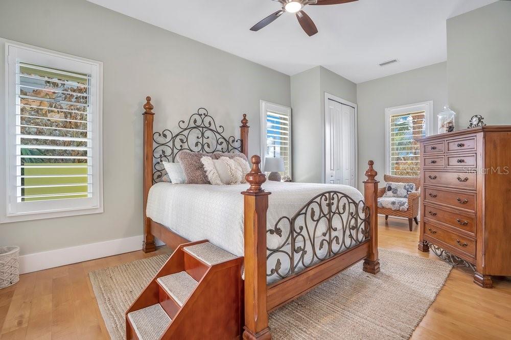 COLIN PARK - Residential