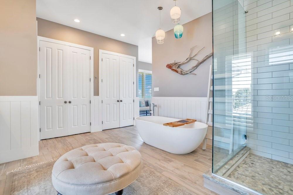 COLIN PARK - Residential