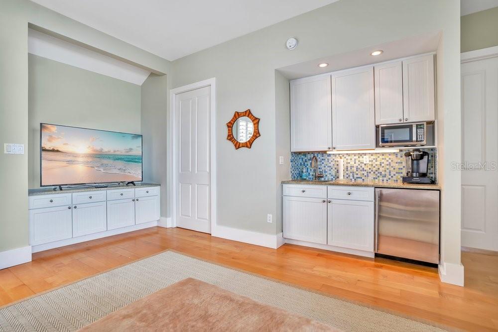 COLIN PARK - Residential