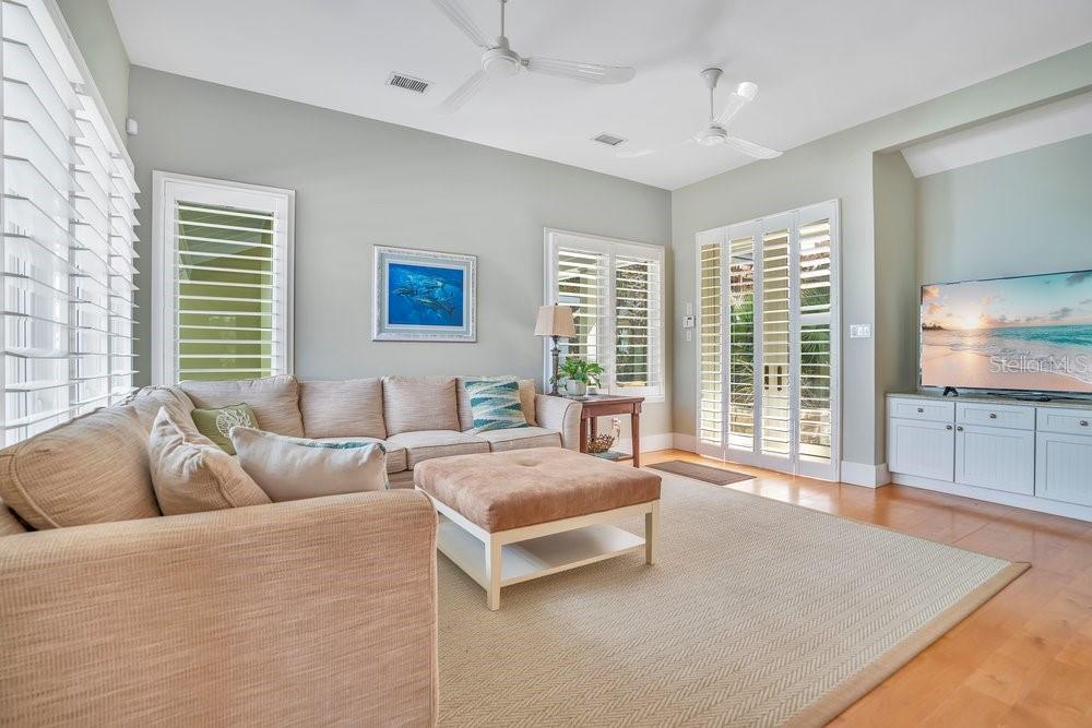 COLIN PARK - Residential