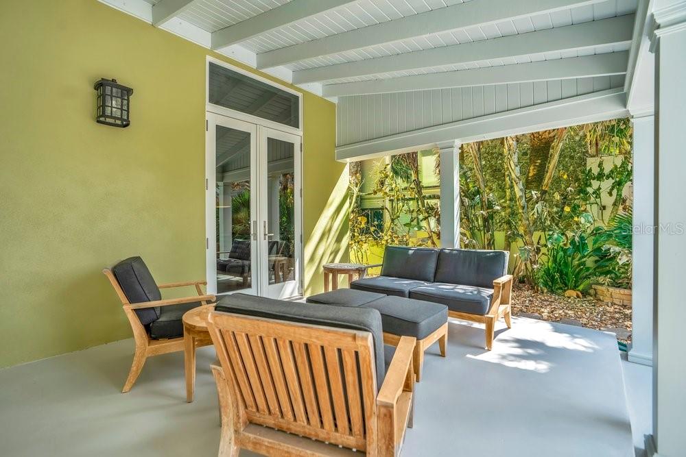 COLIN PARK - Residential