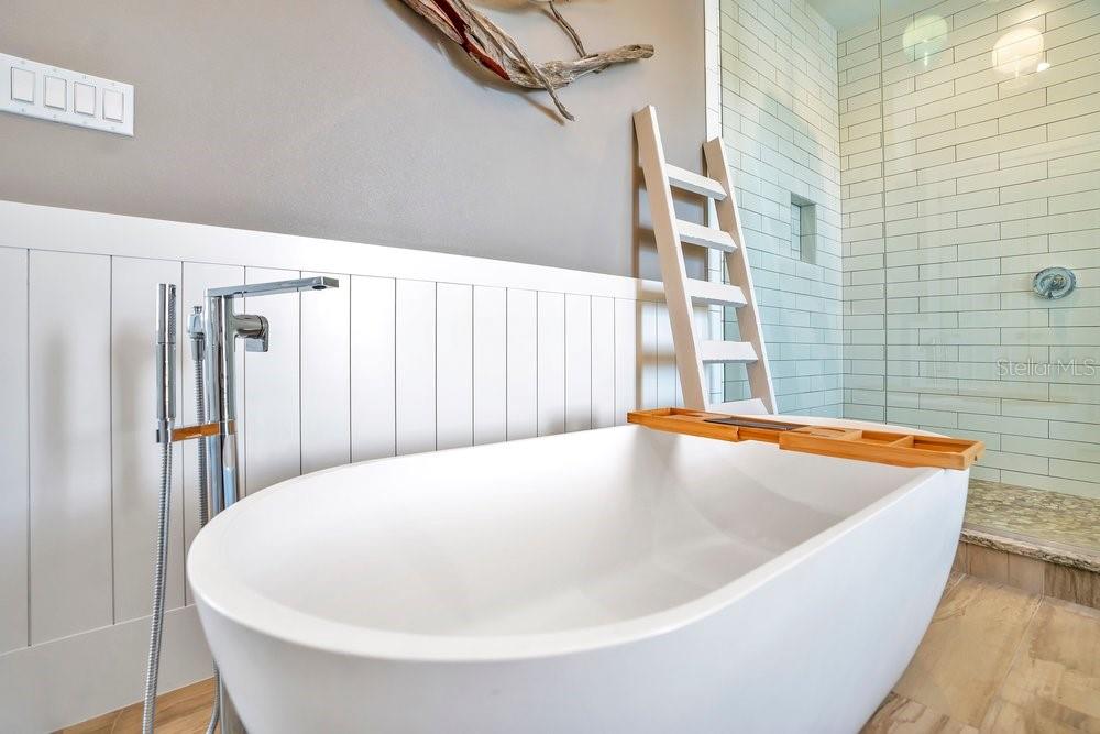 COLIN PARK - Residential