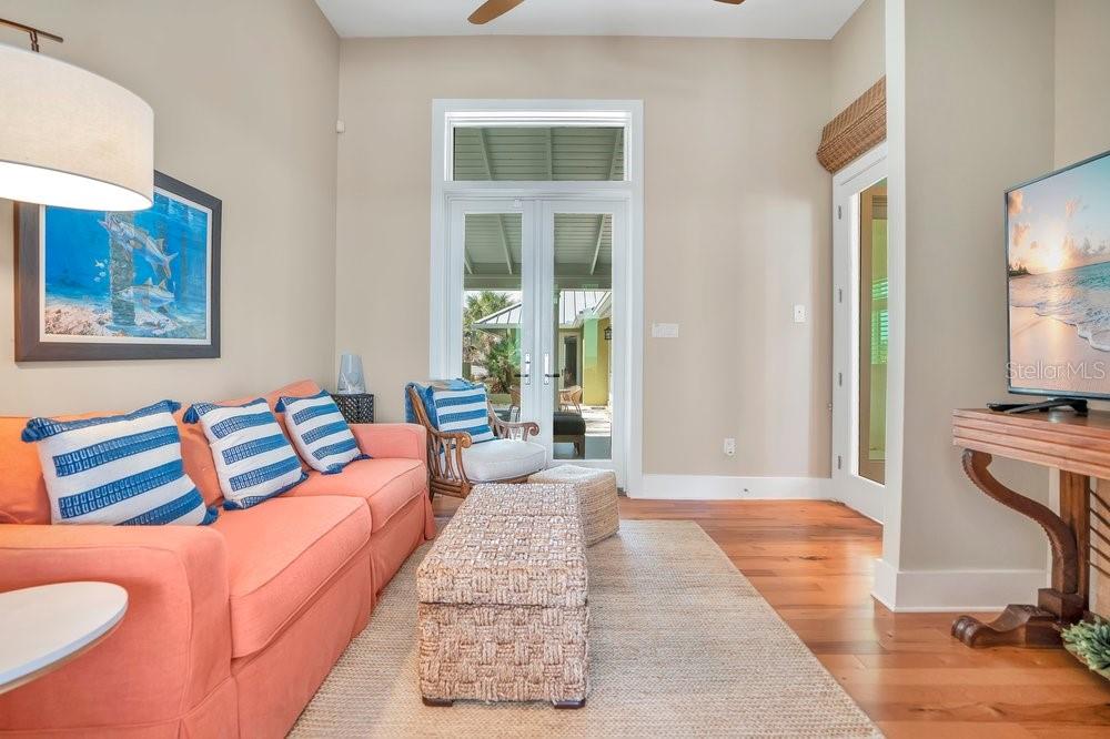 COLIN PARK - Residential