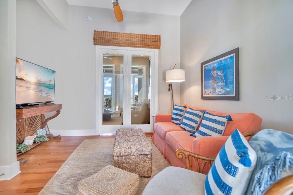 COLIN PARK - Residential