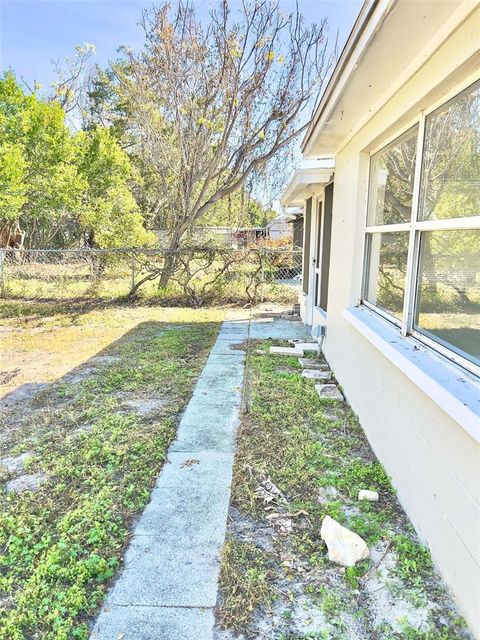 A home in PORT RICHEY