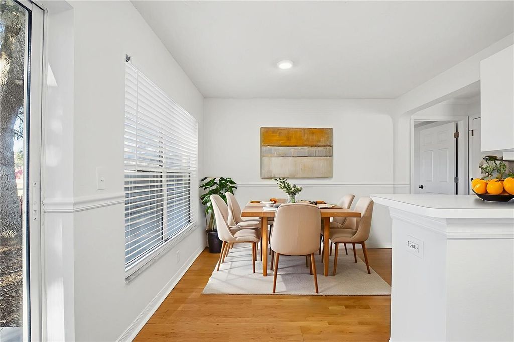 Photo of 622 Cape Cod Circle, Valrico, FL 33594 (MLS # O6367445)