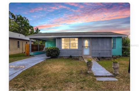 Photo of 123 W Dade Avenue, Bushnell, FL 33513 (MLS # G5103501)