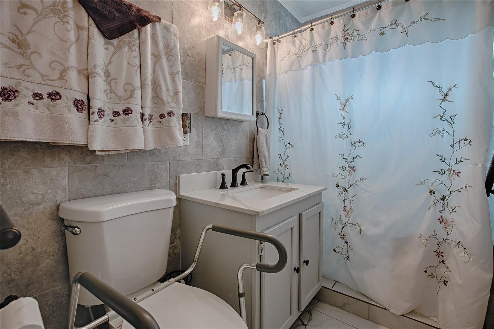 BUSHNELL - Residential