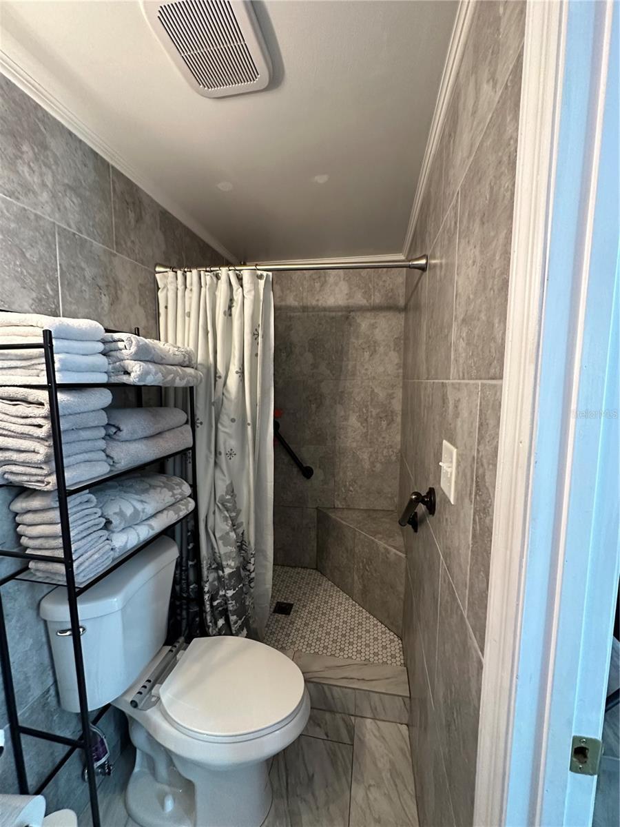 BUSHNELL - Residential