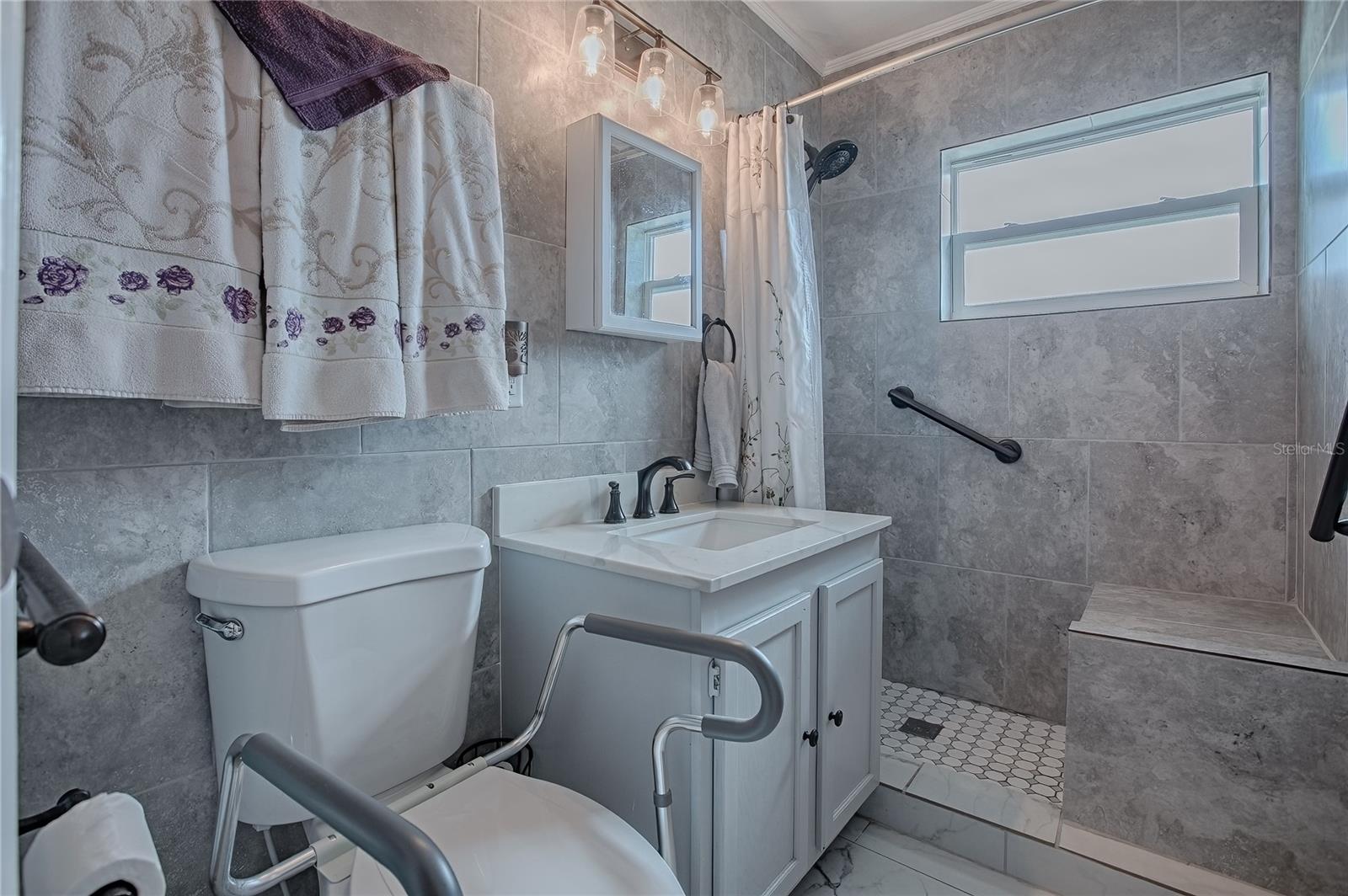 BUSHNELL - Residential