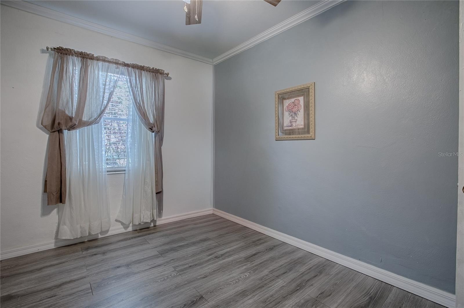 BUSHNELL - Residential