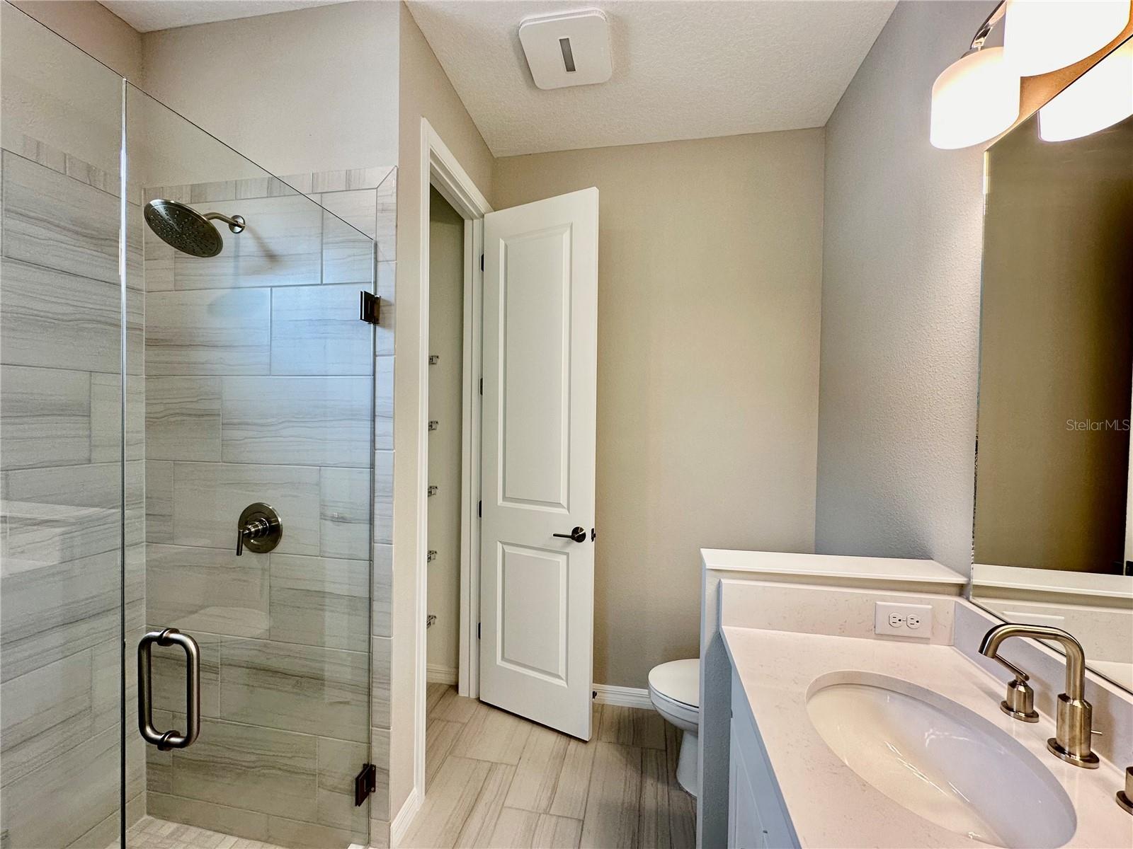 PALMERO - Residential Lease