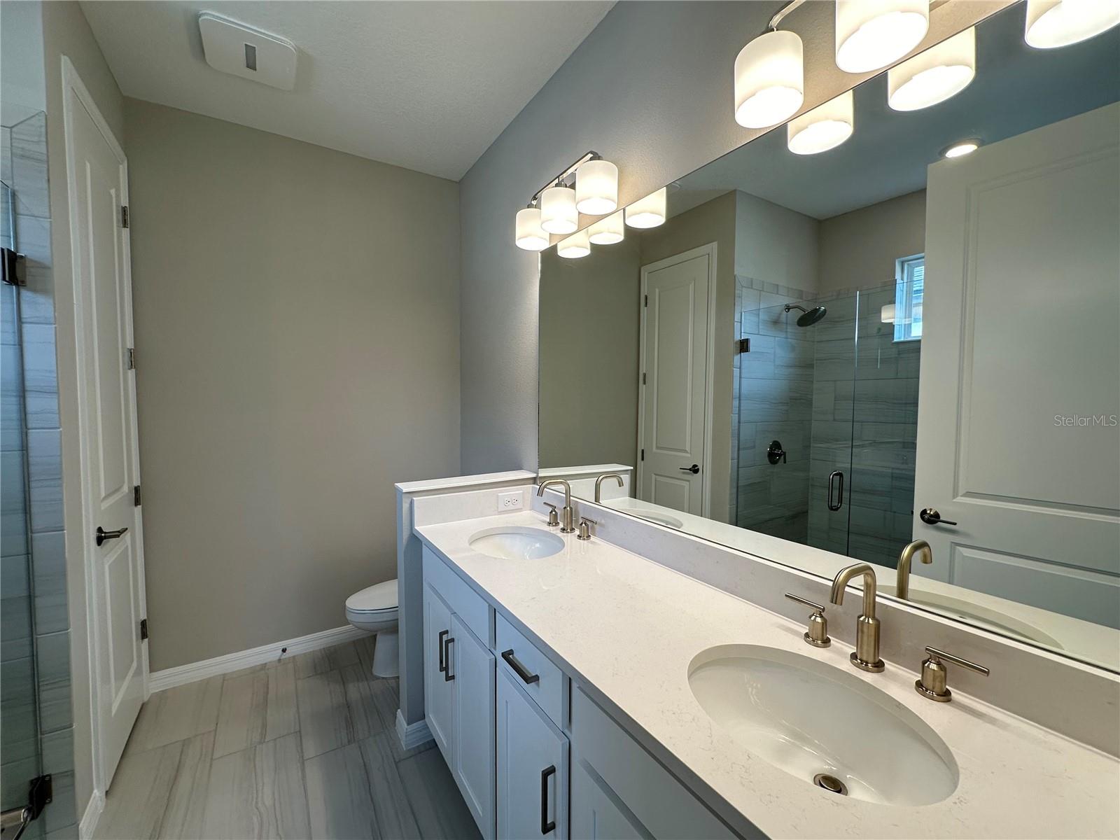 PALMERO - Residential Lease