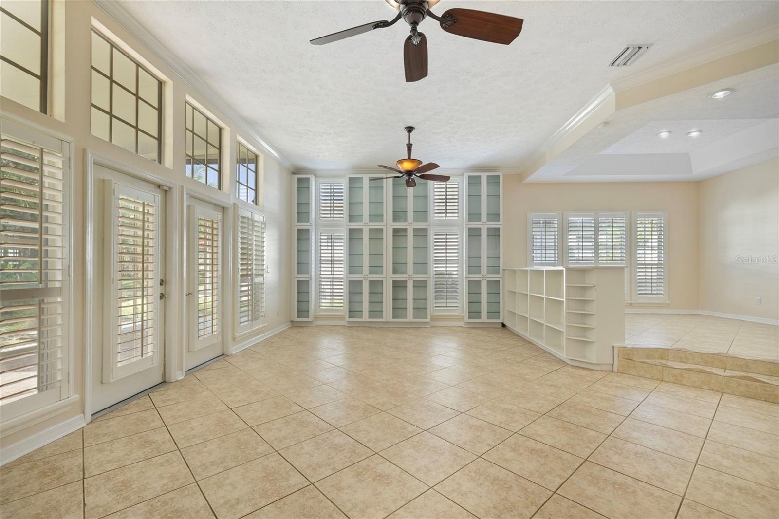 CHEVAL TENNIS VILLG CONDO 4 - Residential