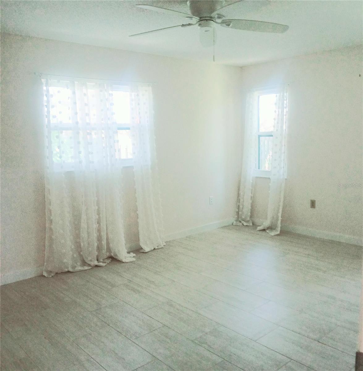 WOODSIDE TERRACE PH 2 - Residential