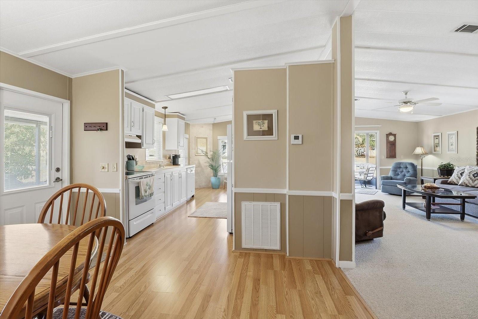 LAS BRISAS - Residential