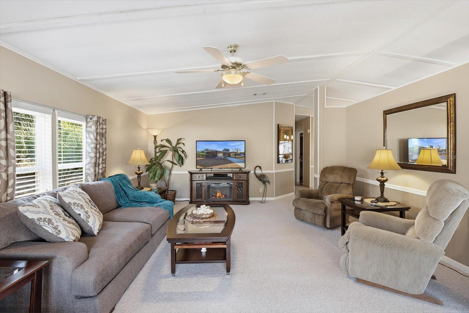 LAS BRISAS - Residential