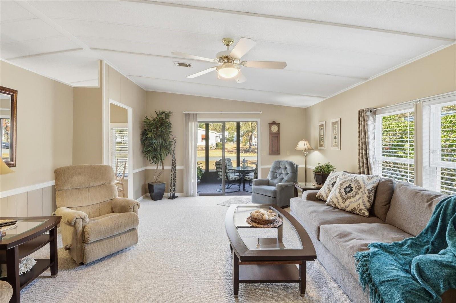 LAS BRISAS - Residential