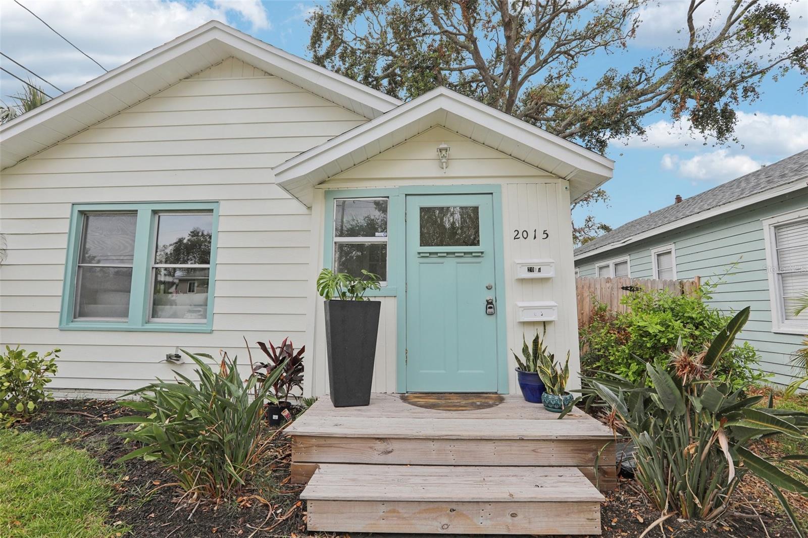 2015 3RD STREET S