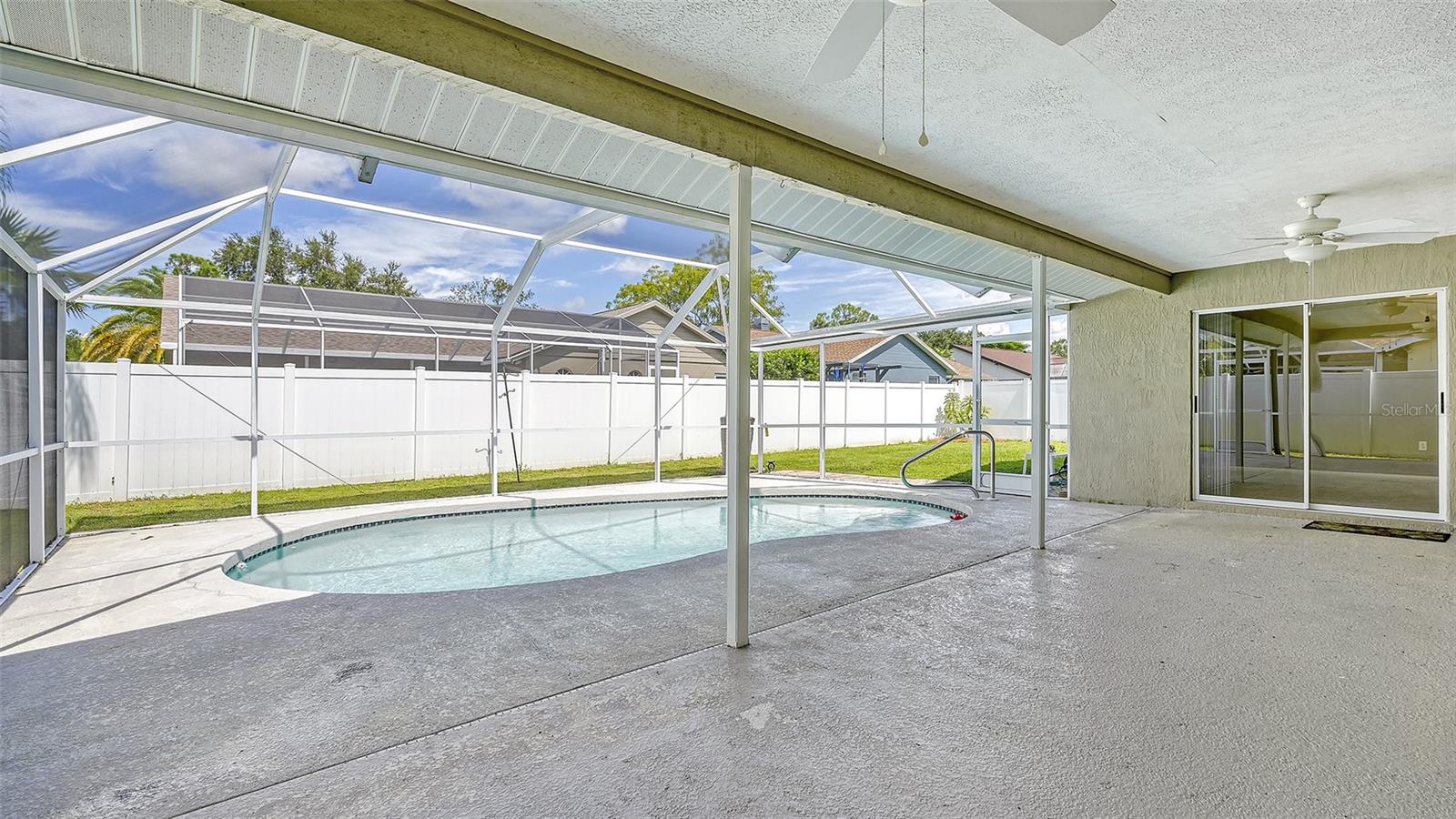 COLONIAL OAKS - Residential