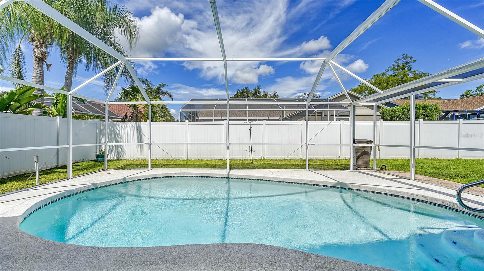 COLONIAL OAKS - Residential