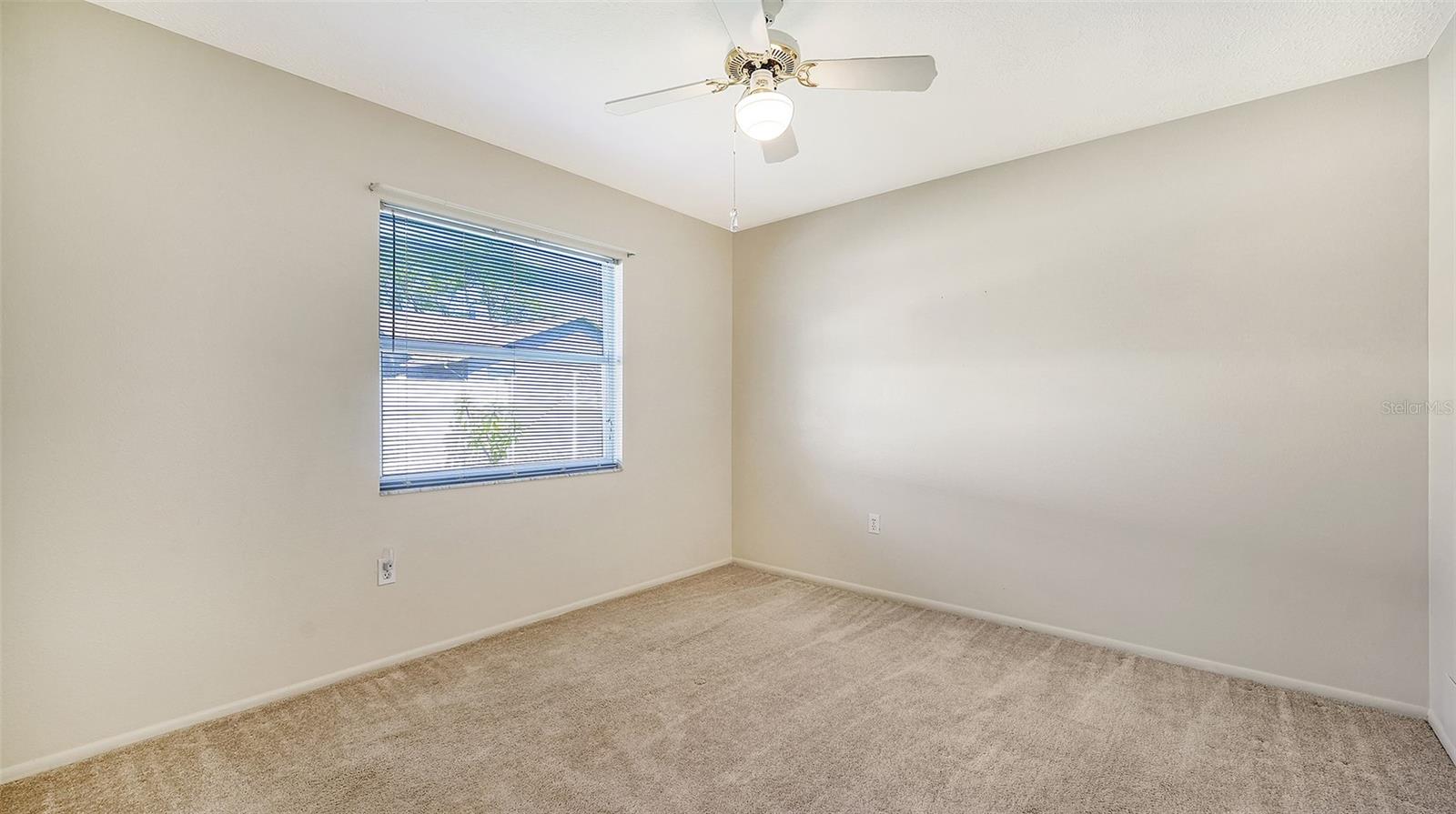 COLONIAL OAKS - Residential