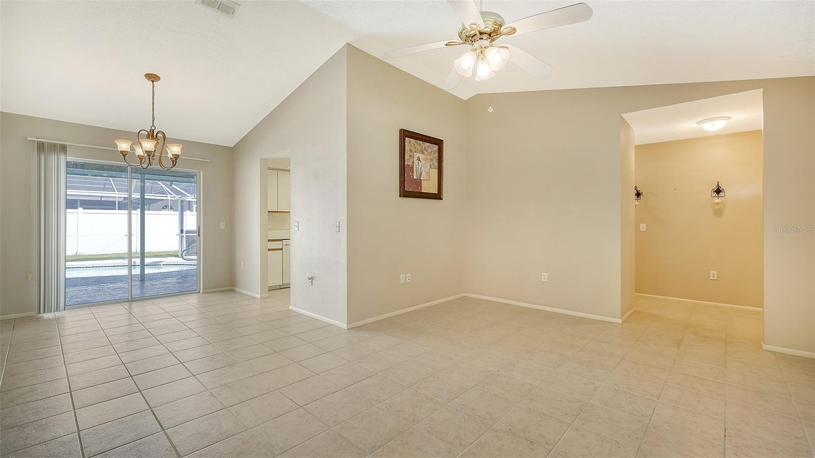 COLONIAL OAKS - Residential