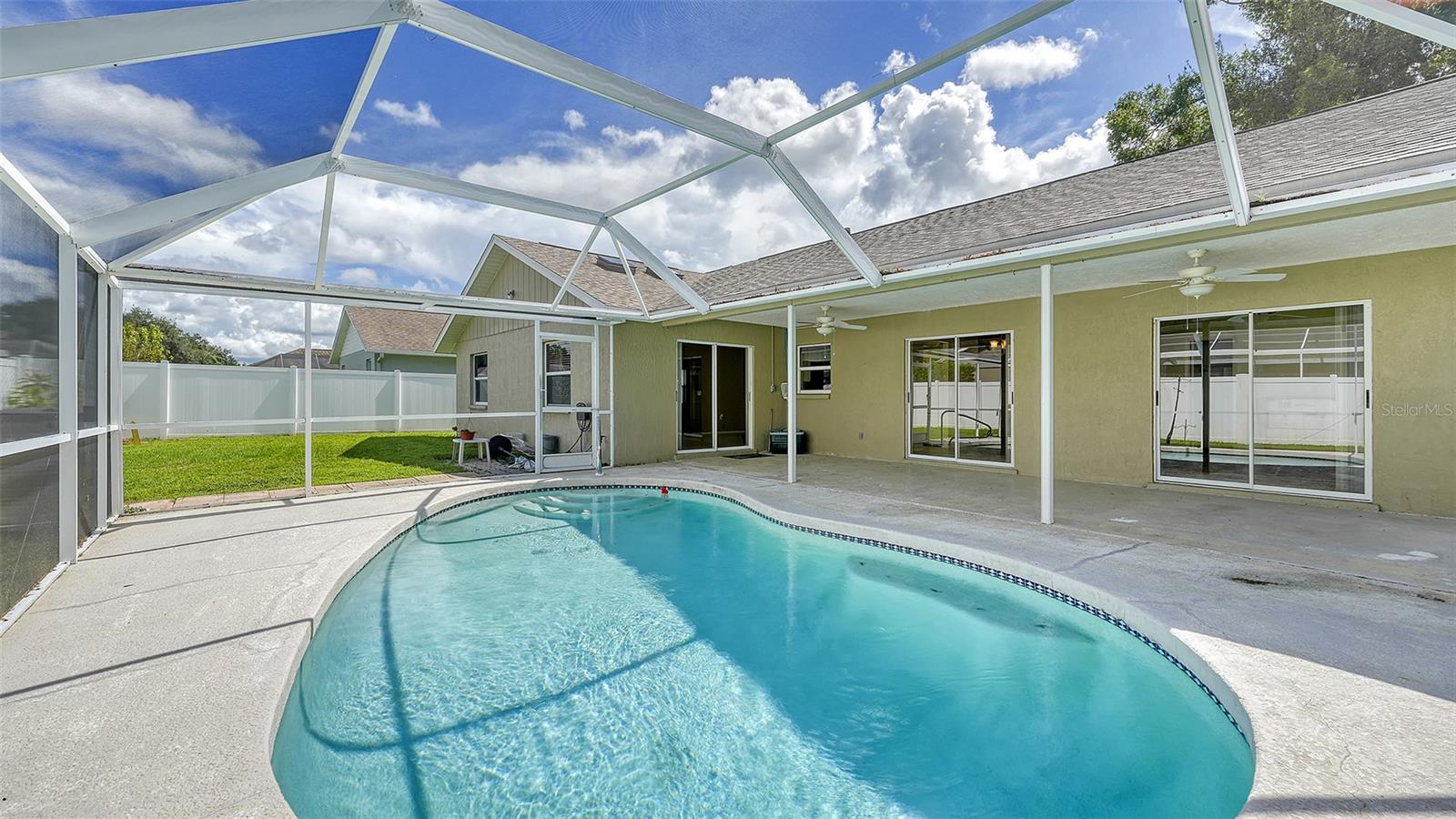 COLONIAL OAKS - Residential