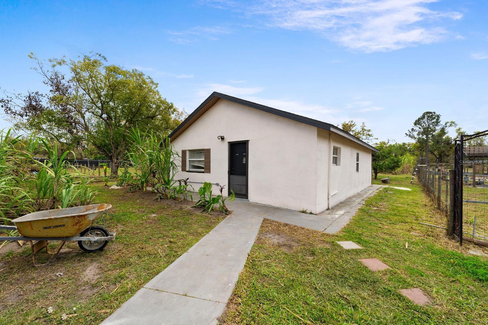 2730 W HIGHLAND STREET