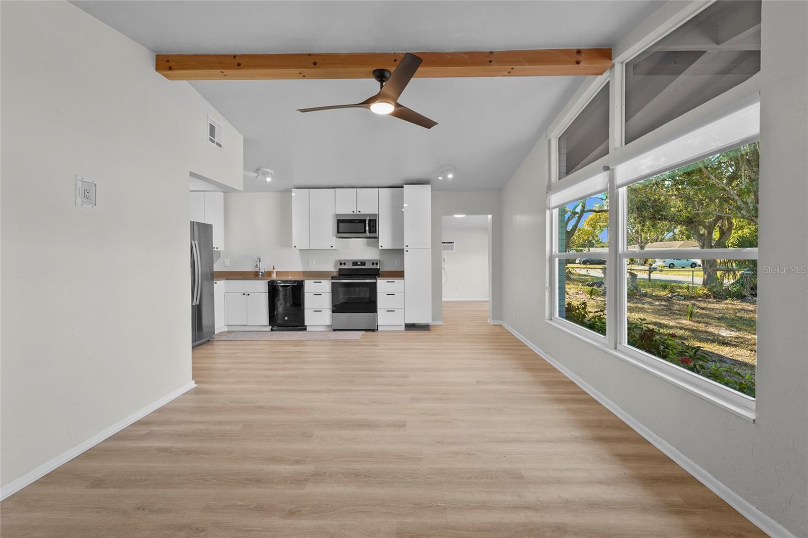 KENSINGTON PARK - Residential