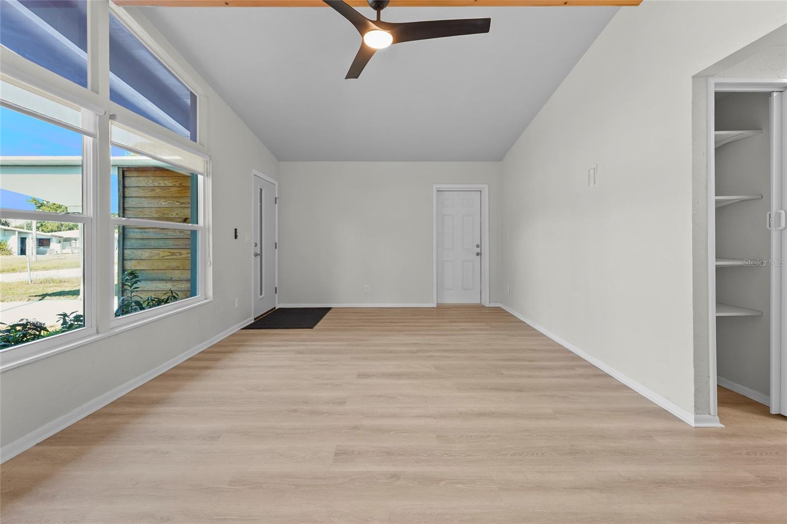 KENSINGTON PARK - Residential