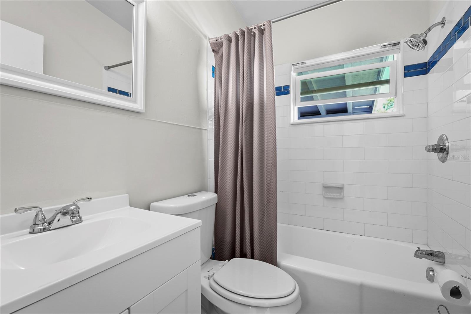 KENSINGTON PARK - Residential